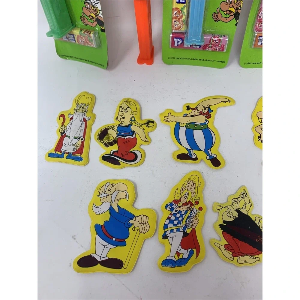 PEZ Asterix set 4 on Non-US cards Plus Magnets